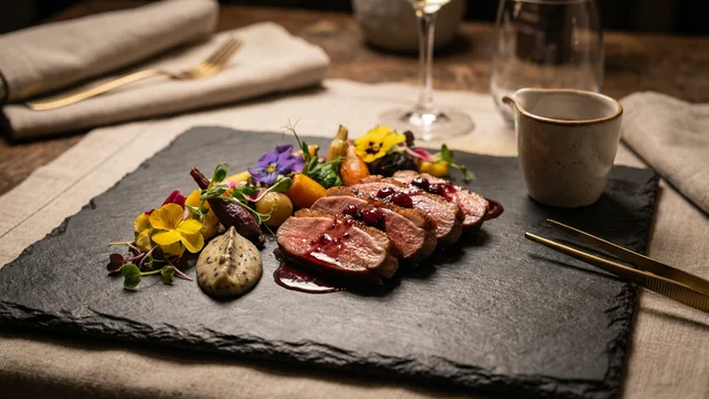 国产精品热门视频 - 职场风云